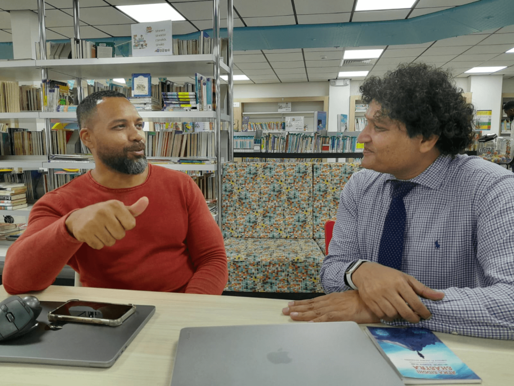 We were honoured by the visit of Fulchandji Shastri . He is on a mission spreading the preachings of Omniscient God of Peace and Non violence and Humanity all over the world. Curaçao is country number 203 that he is visiting.